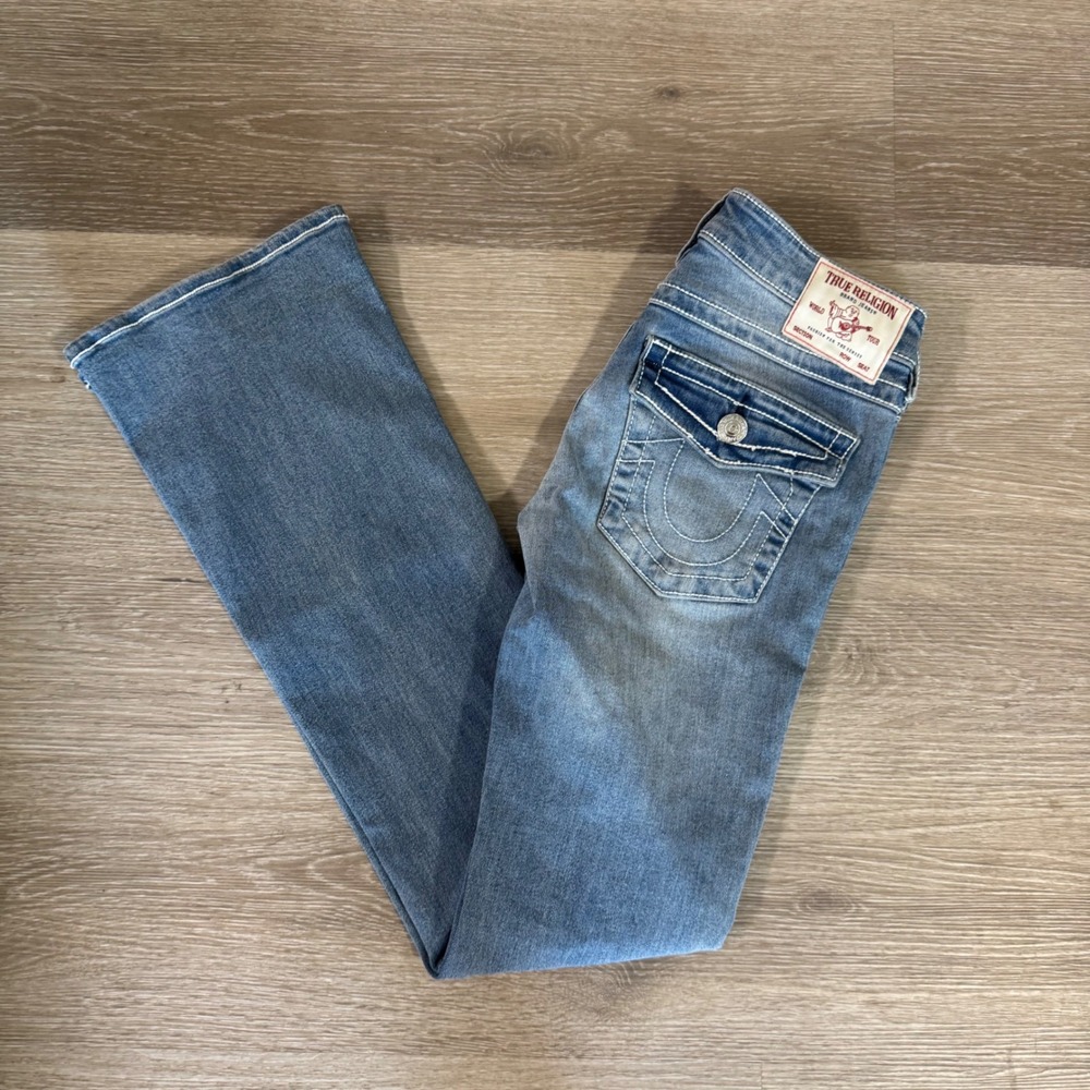 True Religion Becca Jeans Women 26 Blue Low Rise Bootcut Flap Pocket Denim